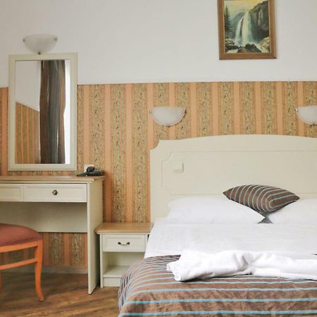 Green Hotel Alexander Palace 소피아 외부 사진