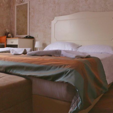 Green Hotel Alexander Palace 소피아 외부 사진