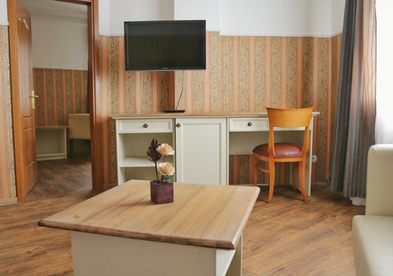 Green Hotel Alexander Palace 소피아 외부 사진